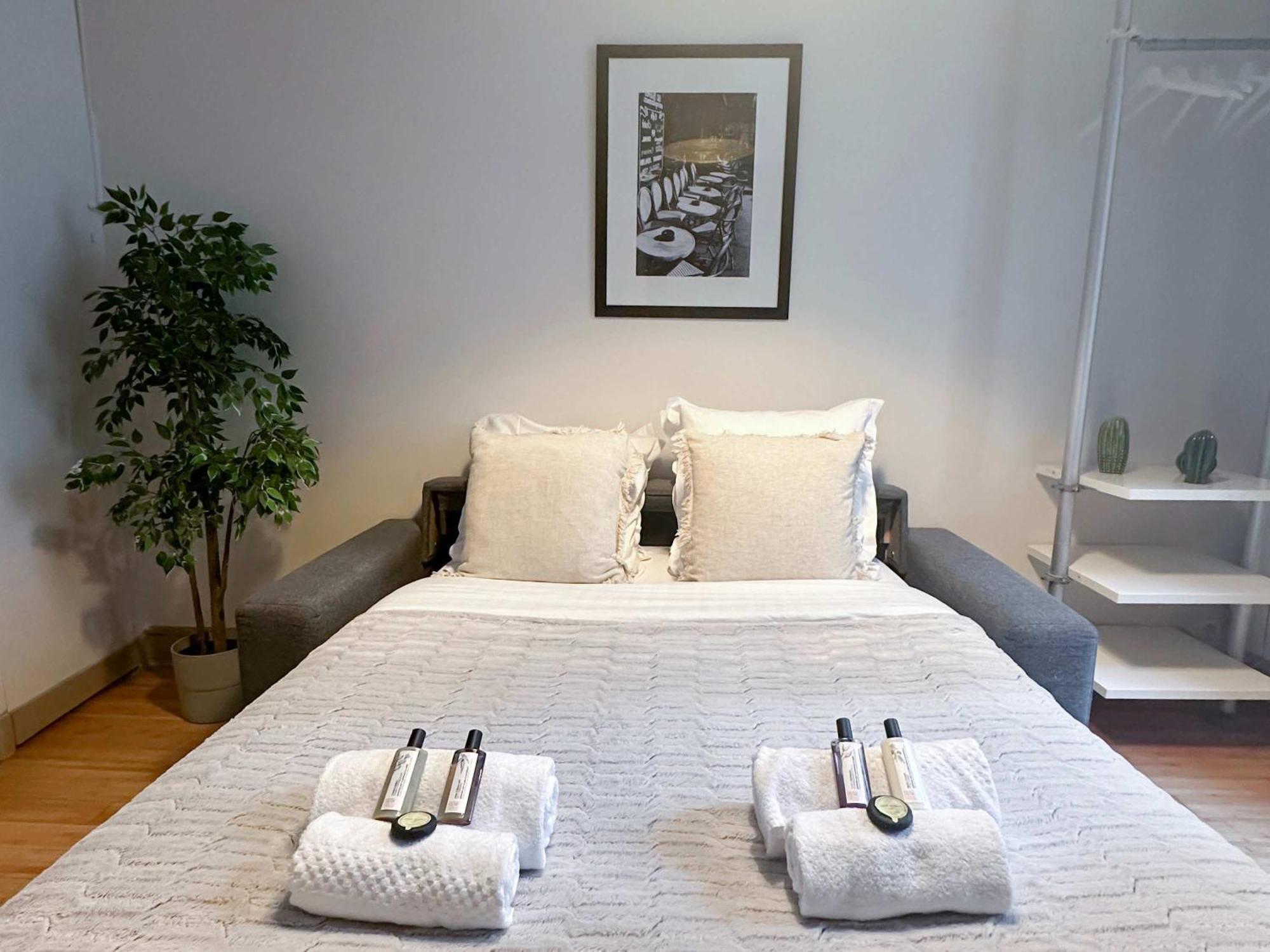 Renovated Champs-Elysees Retreat Apartment ปารีส ภายนอก รูปภาพ